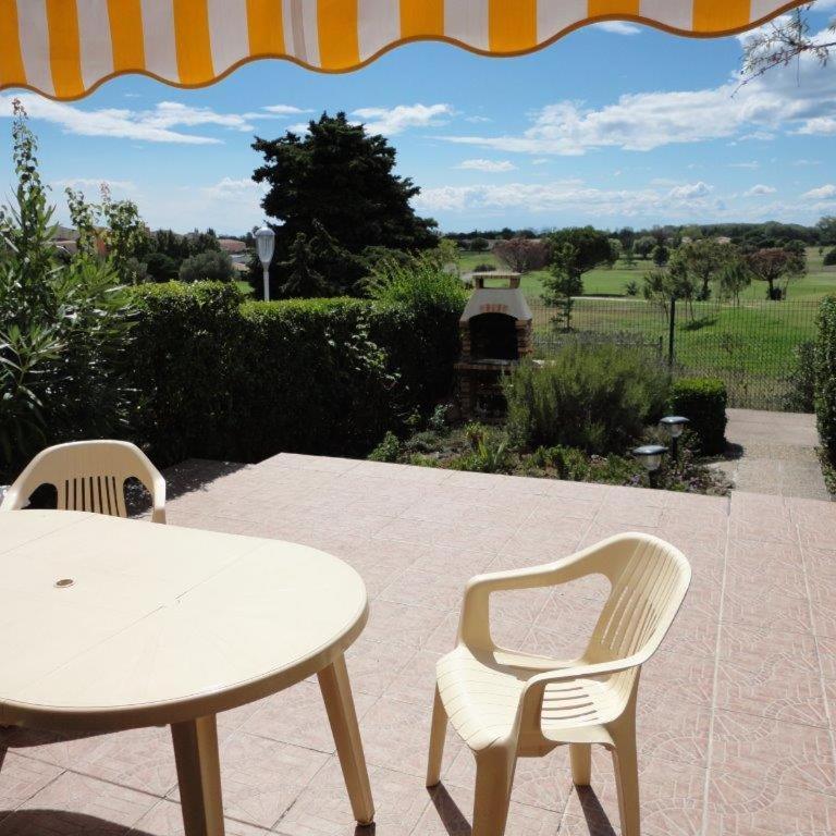 CAP LES PINS Joli T3 vue golf piscine Cap d'Agde - Appartement 2 Chambres - 9
