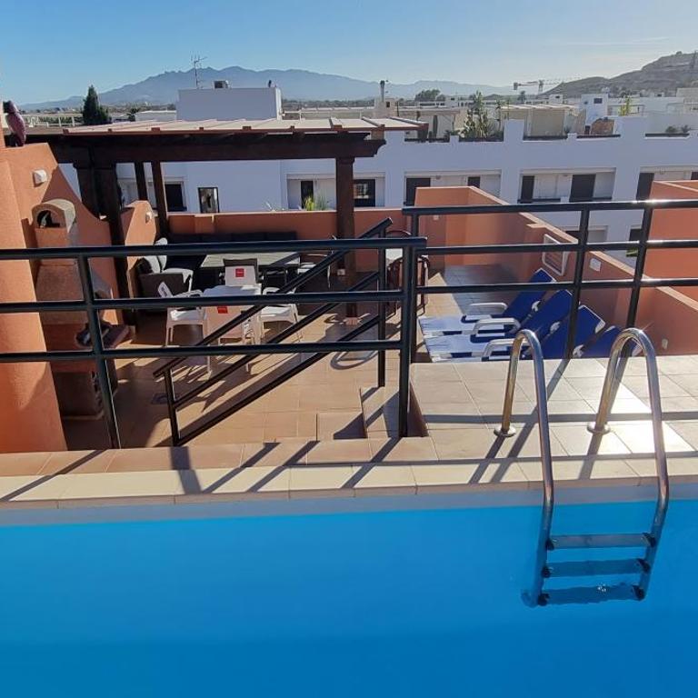 Apartamentos Paraiso Vera Playa, Ed Tahiti, Atico F de 2 dormitorios con piscina privada en solárium y barbacoa, pie de playa - Apartamento Ático - 11
