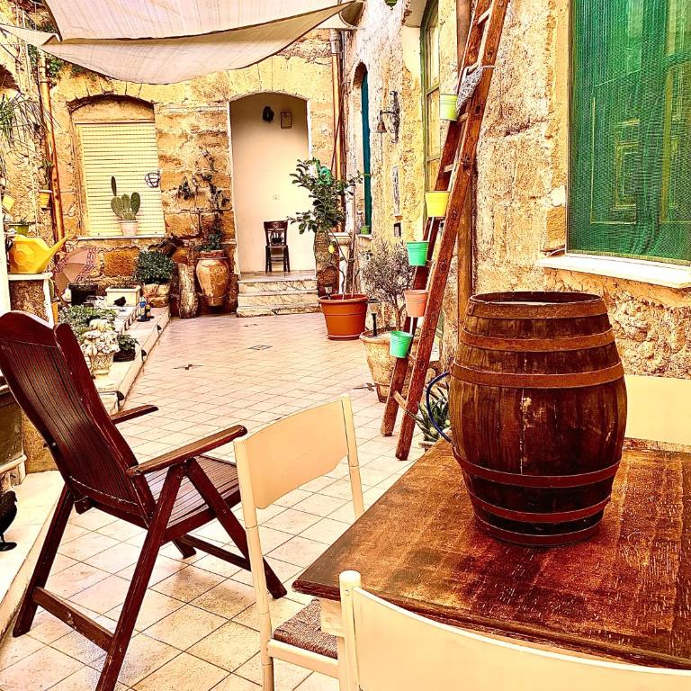 Il Vecchio Cortile - Appartamento con 2 Camere da Letto, Balcone e Terrazza - 39