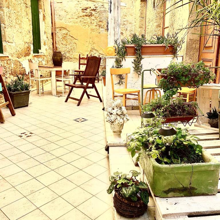 Il Vecchio Cortile - Appartamento con 2 Camere da Letto, Balcone e Terrazza - 30
