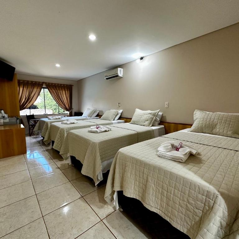 Parque Hotel Manantial - Comfort Quadruple Room - 9