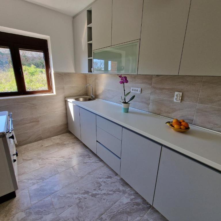 Apartment Dragovic - Apartment with Sea View - 12