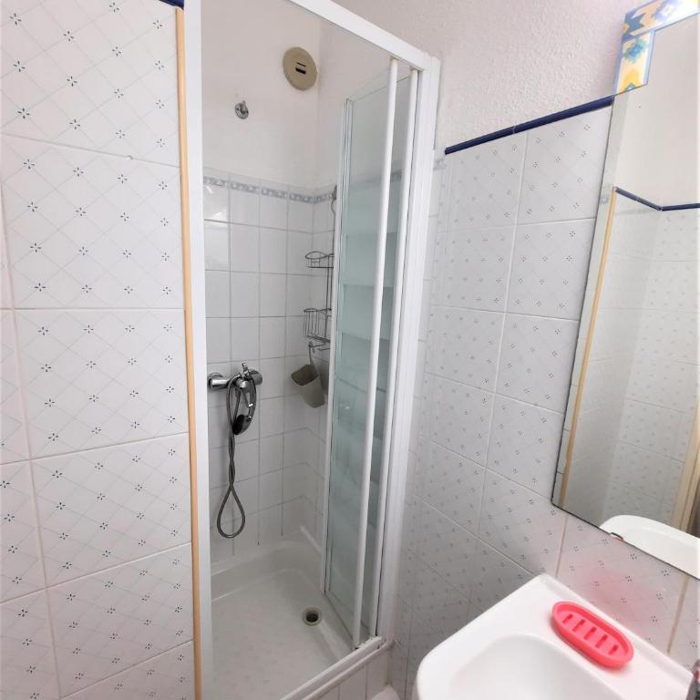 Cavalaire sur mer Appartement T3-160 m plage - 800 m Centre-ville. Park - Appartamento con Vista Giardino - 9