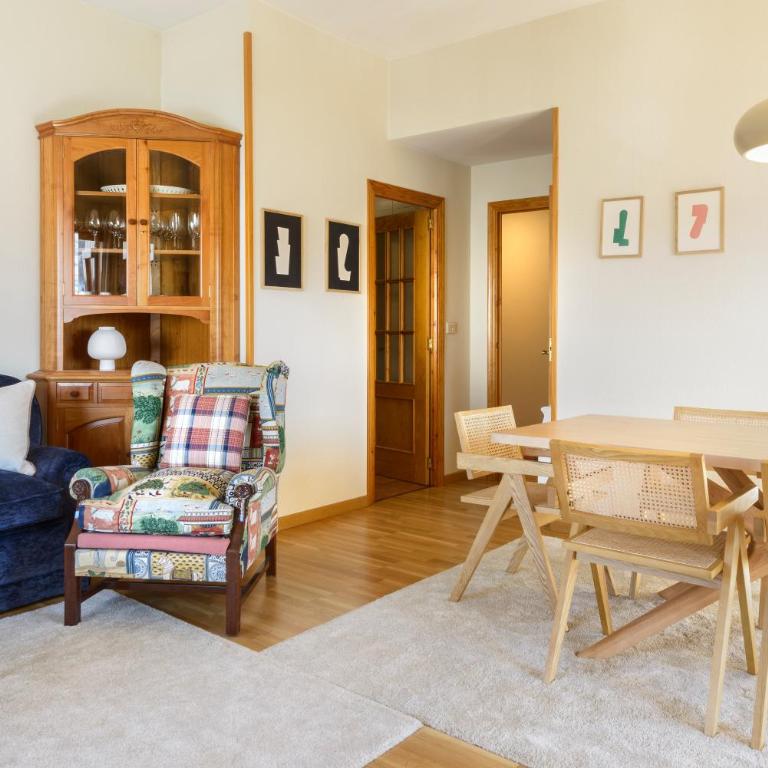 Montesqui Formigal, exclusivo ático con vistas a pistas, guardaesquis y garaje - Appartamento con 3 Camere da Letto - 5