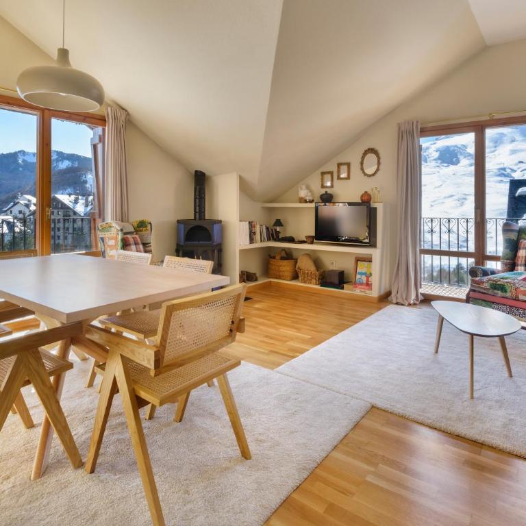 Montesqui Formigal, exclusivo ático con vistas a pistas, guardaesquis y garaje - Appartamento con 3 Camere da Letto - 1