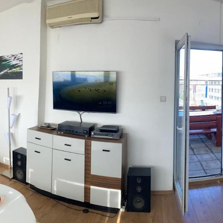 Penthouse stan 80m2, terasa 36m2, garaža... centar Banja Luke - gradski park - Two-Bedroom Apartment - 25