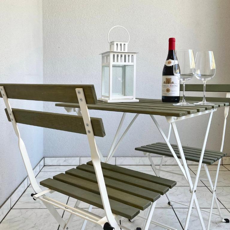 GuestHouse Lugano Center by LR - Appartamento con 2 Camere da Letto e Terrazza - 1