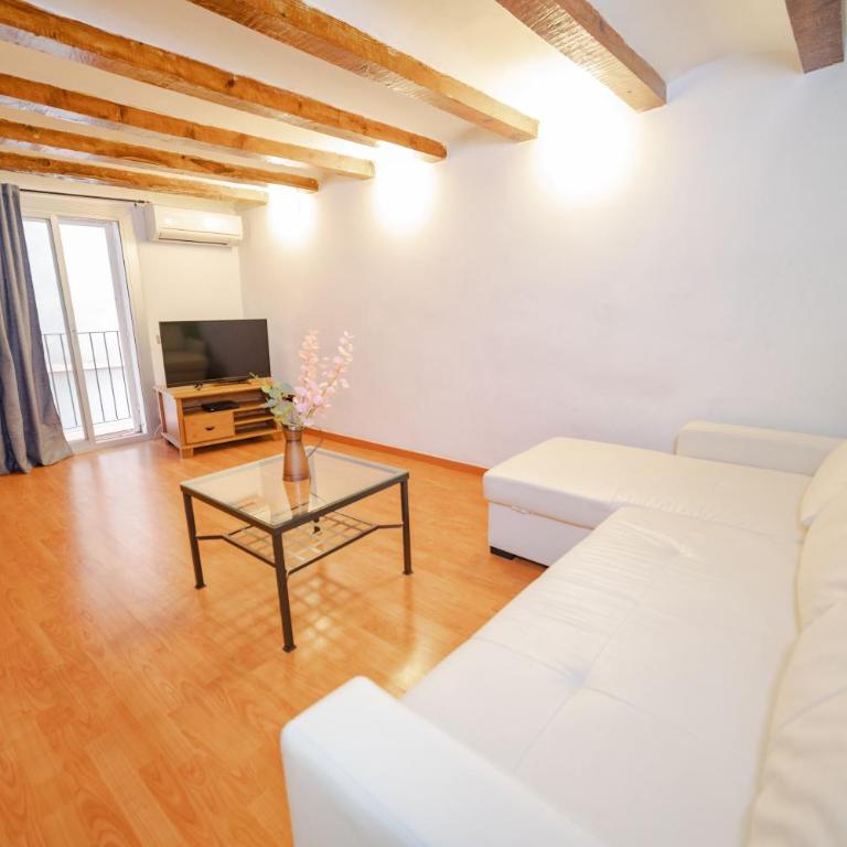 Rustic Poble Sec Apartment - Two-Bedroom Apartment - 2