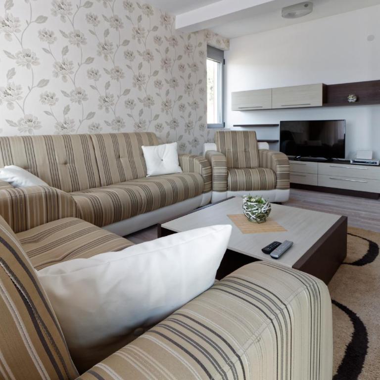 Apartments Villa Jelena - Dupleks Apartman s 3 Spavaće Sobe, Balkonom i Pogledom na More - 5