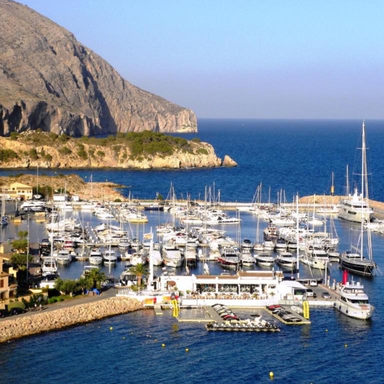 apartamento en lujoso puerto deportivo - Apartment mit 1 Schlafzimmer - 30
