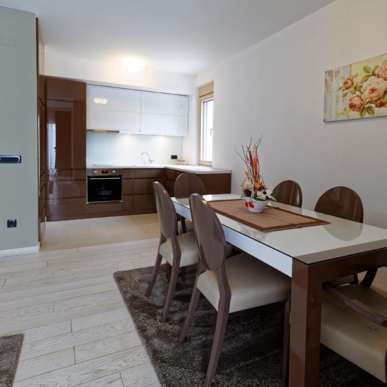 Apartments Villa Jelena - Apartman sa 2 Spavaće Sobe i Pogledom na More - 4