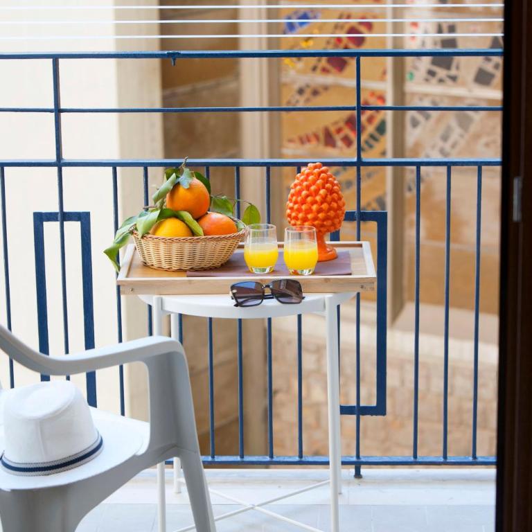 B&B-Apartment-Sleeps3-Parking-Balcony-PetFriendly - Apartment - 9