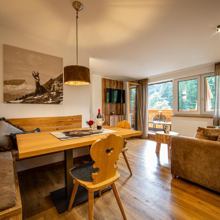 Brunnenhof Oberstdorf - Ferienwohnungen mit Hotel Service - Superior Familienzimmer - 6