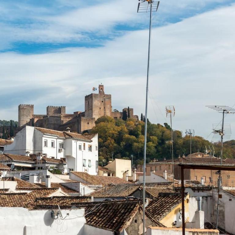 Alhambra View PENTHOUSE, Parking Opcional - One-Bedroom Apartment - 1