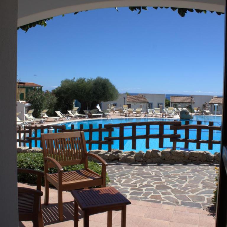 Hotel Resort Nuraghe Arvu - Camera Quadrupla Comfort - 2