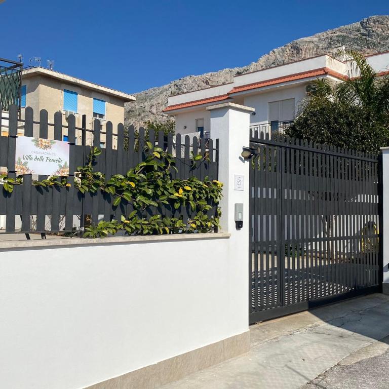 VILLA DELLE POMELIE - Three-Bedroom House - 2