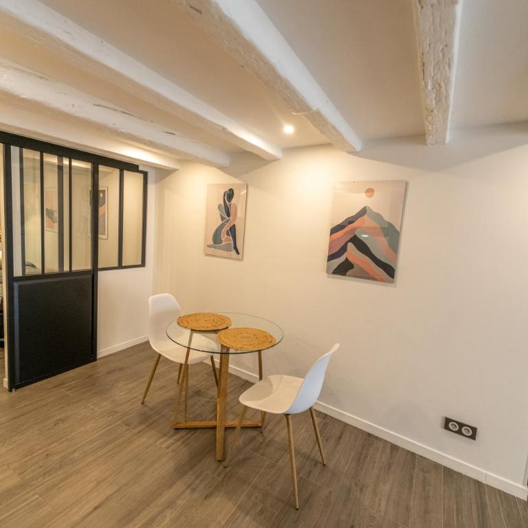 CONFORTABLE 2 PIÈCES AU CŒUR DU CENTRE HISTORIQUE - Apartment mit 1 Schlafzimmer - 1