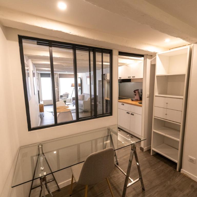 CONFORTABLE 2 PIÈCES AU CŒUR DU CENTRE HISTORIQUE - Apartment mit 1 Schlafzimmer - 8