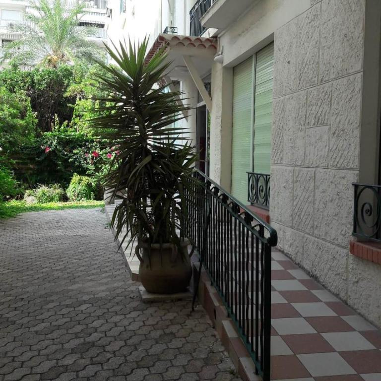 Studio Mer Juan-les-Pins - One-Bedroom Apartment - 4