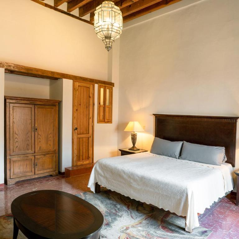 La Casa Veintidós - Deluxe King Room - 6