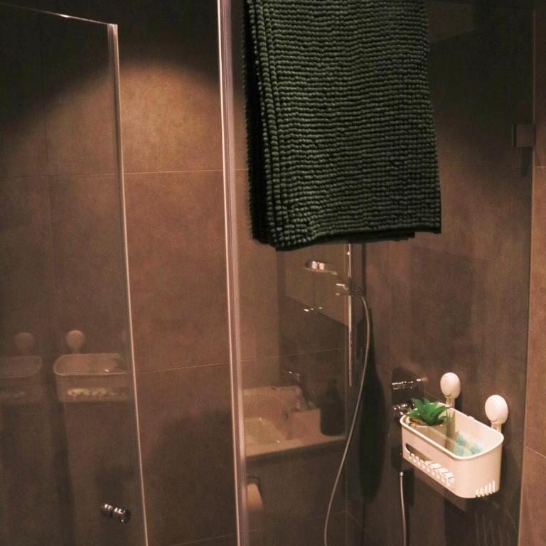 Haus M&M - Apartment mit Dusche - 19