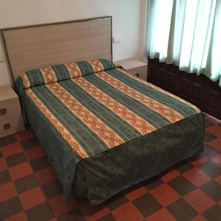 Pensión Provenzal - Double or Twin Room - 8