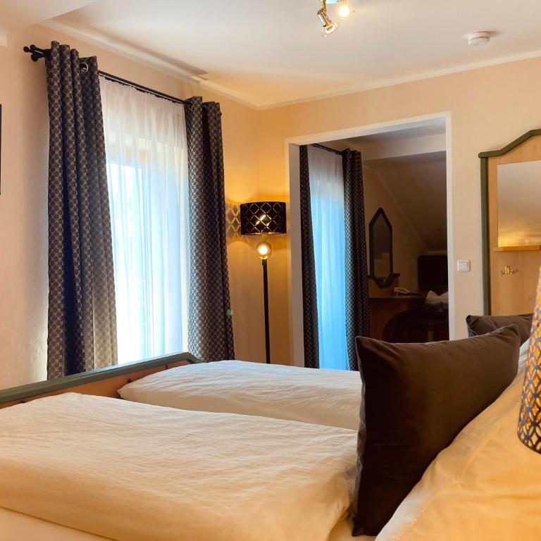 Landhaus Riedl - Junior Suite mit Balkon - 2