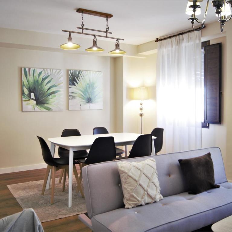Home Sweet Home junto a Mezquita / Wifi / Parking - Three-Bedroom Apartment - 19