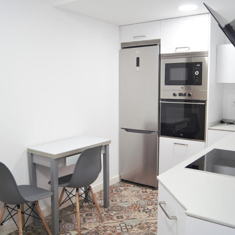 Home Sweet Home junto a Mezquita / Wifi / Parking - Three-Bedroom Apartment - 22