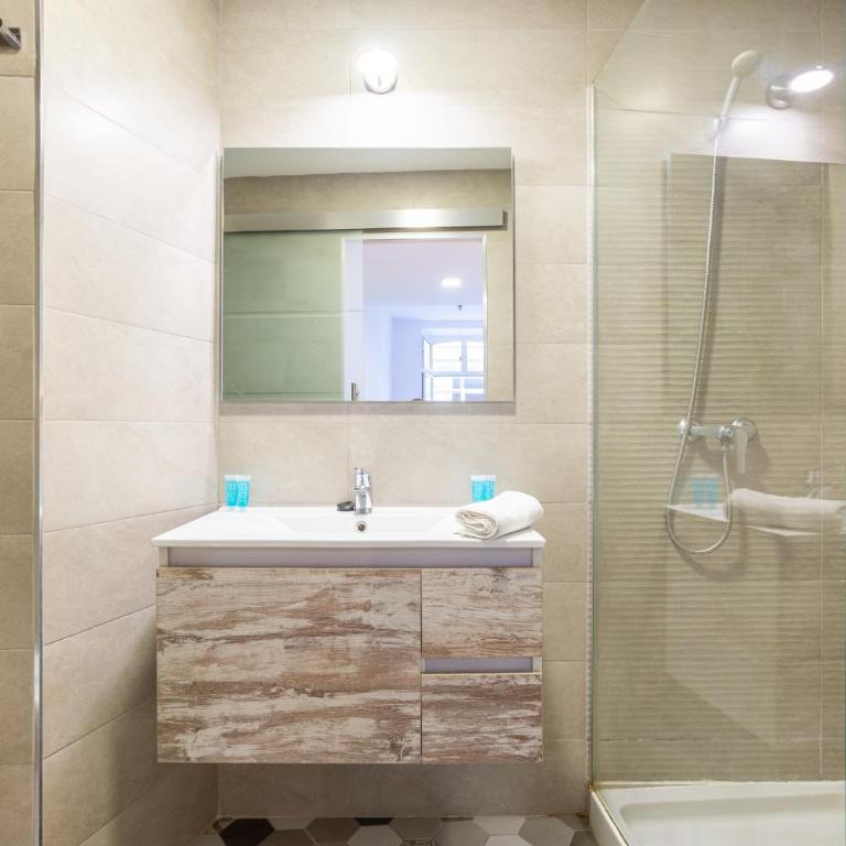 Urbe10 Plaza de la Constucion Premium Loft - Studio - 20