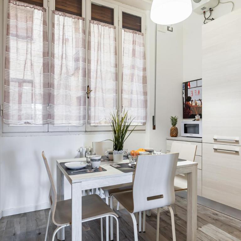 GuestHost - Lungarno Elegant Apartment with Panoramic Balcony - Appartamento con 2 Camere da Letto - 3