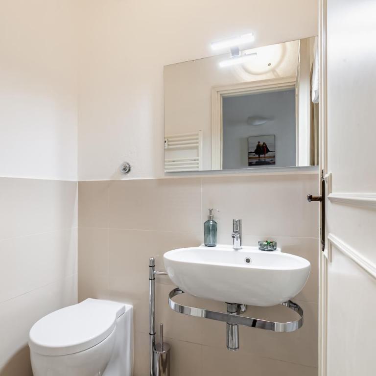 GuestHost - Lungarno Elegant Apartment with Panoramic Balcony - Appartamento con 2 Camere da Letto - 24