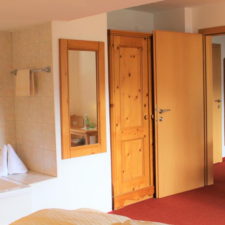 Hotel Feichter - Familienzimmer mit Balkon - 3