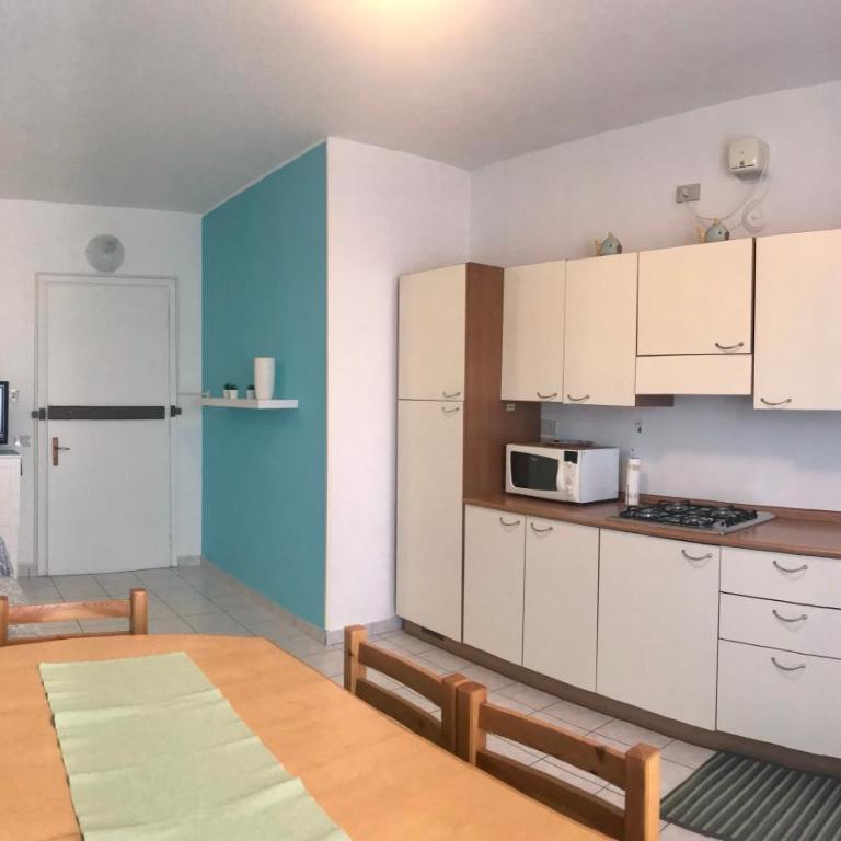 Condominio Leda - Appartamento con 2 Camere da Letto - 9