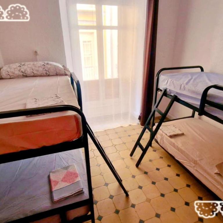 La Merced Centro Rooms - Cama en habitación compartida mixta de 4 camas - 1