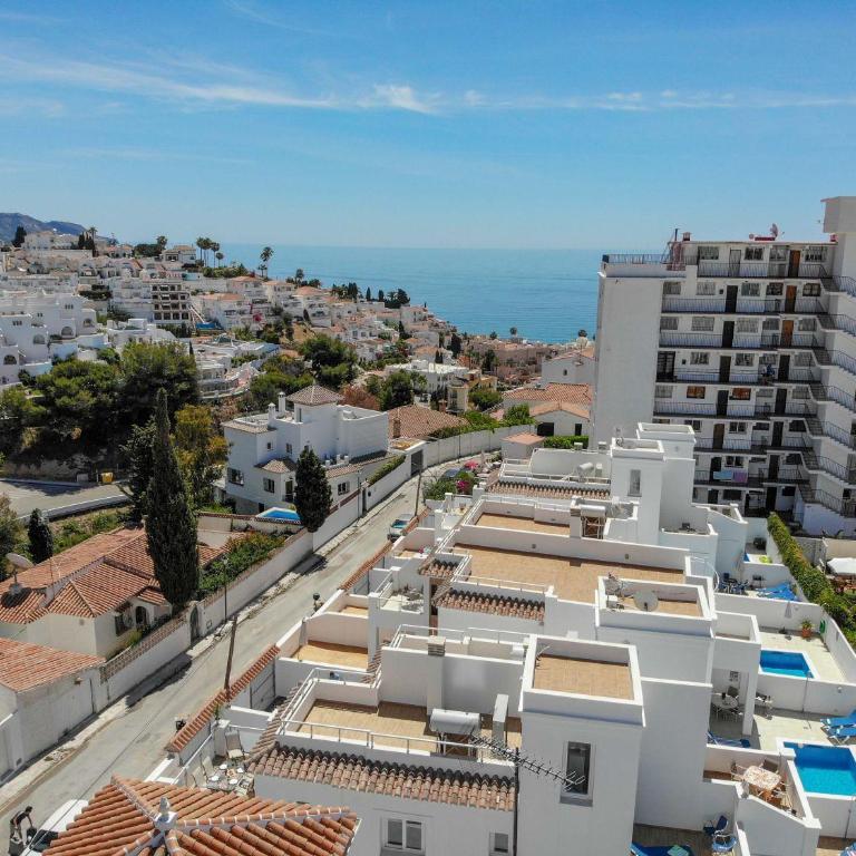 Nerja Paradise Rentals - Villa Jade - Villa - 47
