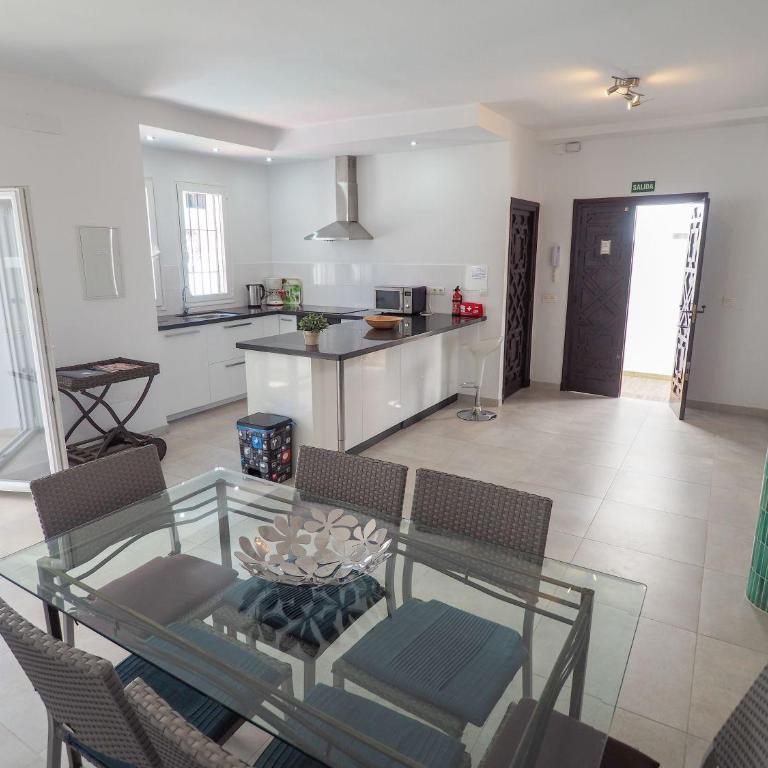 Nerja Paradise Rentals - Villa Perla - Villa - 11