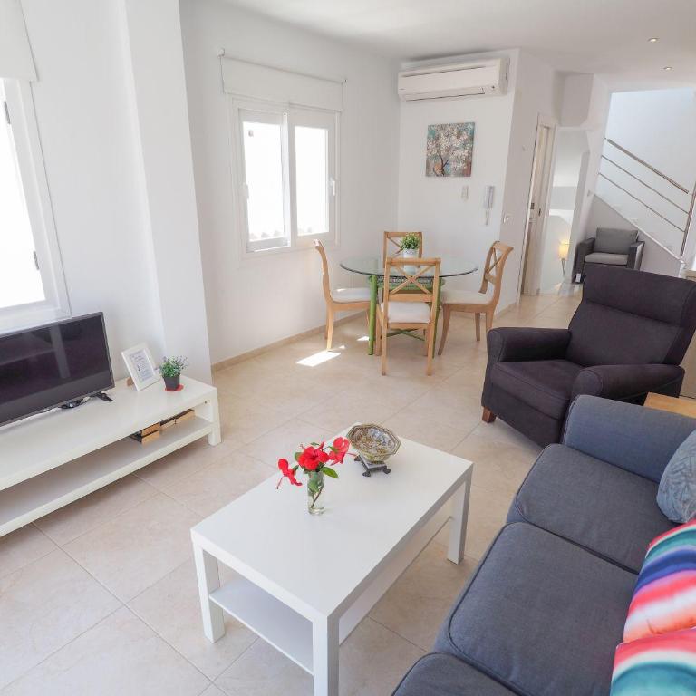 Nerja Paradise Rentals - Villa Zafiro - Villa - 14