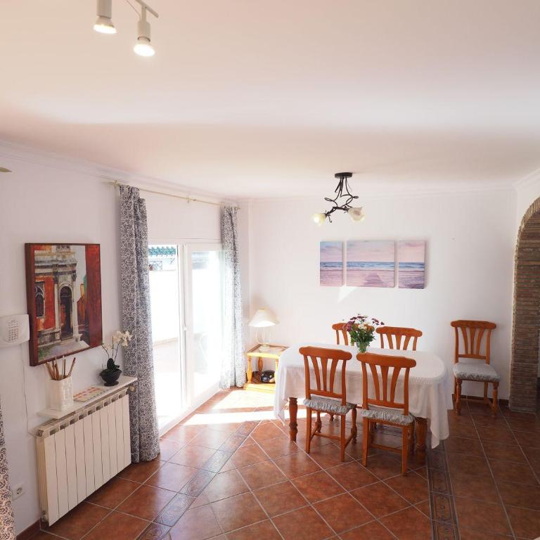 Nerja Paradise Rentals - Villa Buganvilla - Villa - 13