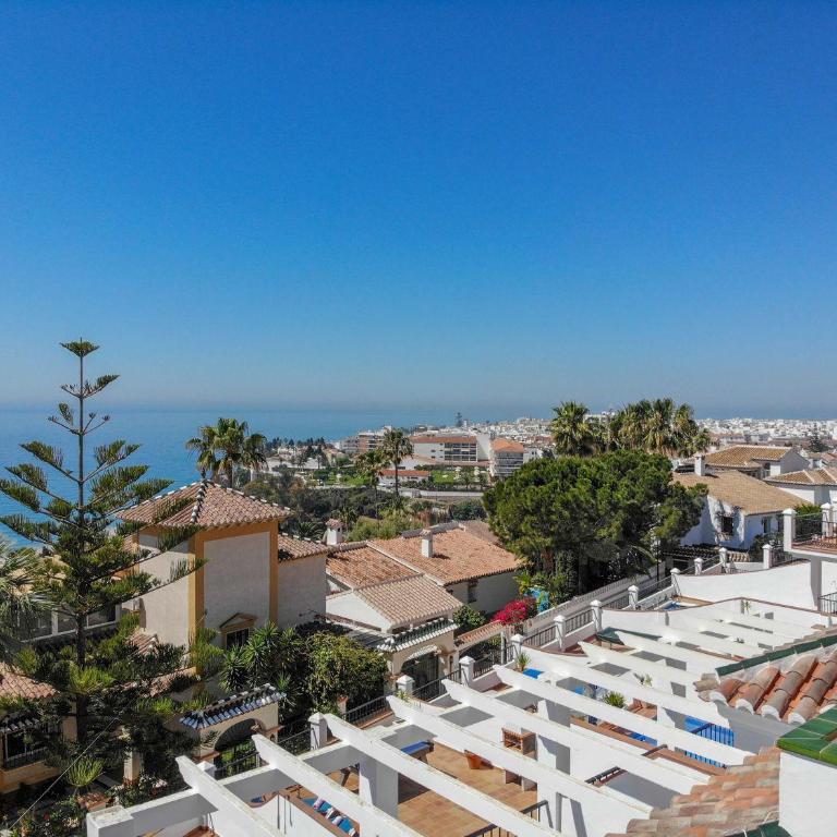 Nerja Paradise Rentals - Villa Azalea - Villa - 48