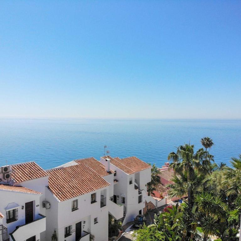 Nerja Paradise Rentals - Villa Azalea - Villa - 59