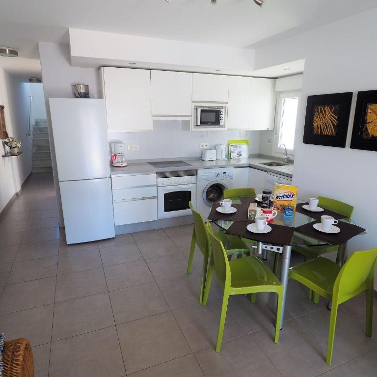 Nerja Paradise Rentals - Villa Daisy - Villa - 9