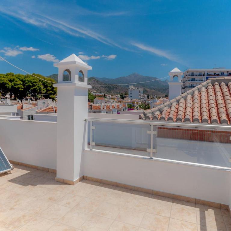 Nerja Paradise Rentals - Villa Daisy - Villa - 31