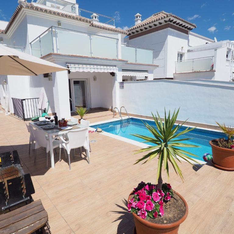 Nerja Paradise Rentals - Villa Verania - Villa - 34