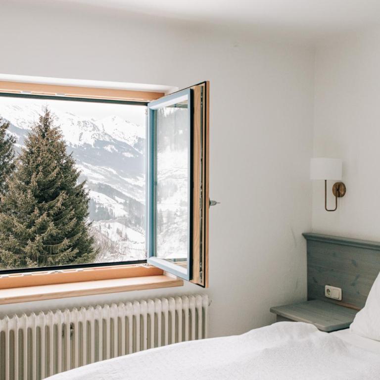 Charming chalet with sauna + views! - Chalet - 15