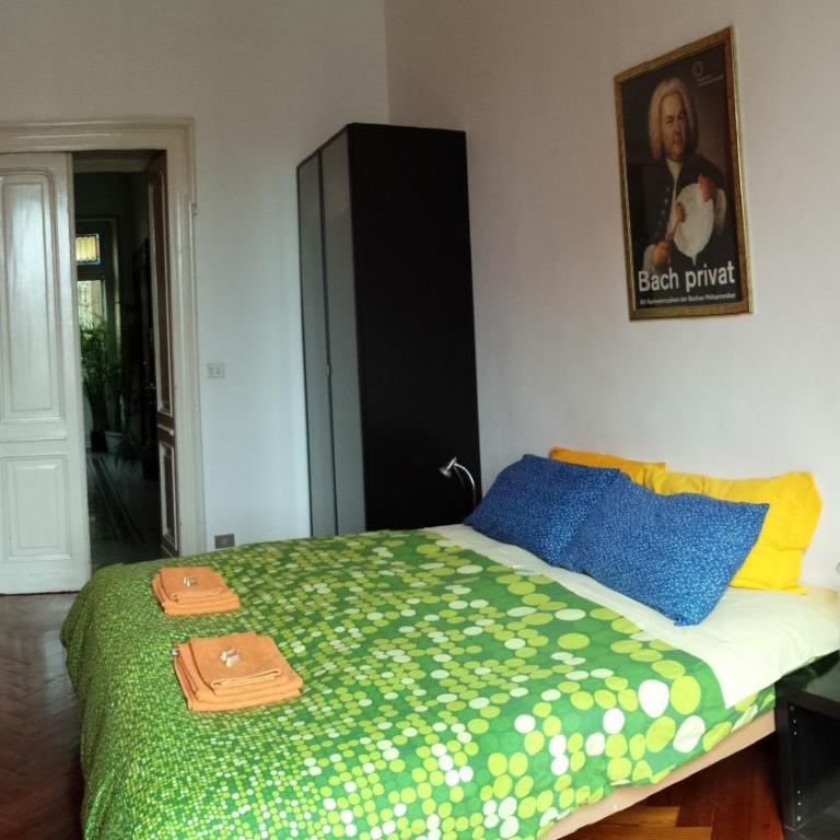 Al Porta Susa B&B - Camera Matrimoniale con Bagno Privato Esterno - 1