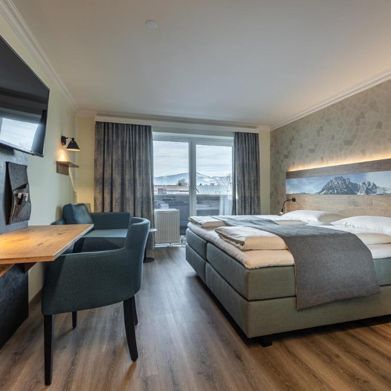 Hotel Fischer - Doppelzimmer mit Balkon - 3