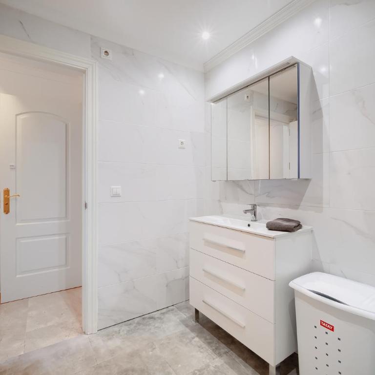 JAZMIN MIRAFLORES SENSATIONAL VIEW! POOL, TERRACE, WiFi - Apartamento de 2 dormitorios - 20