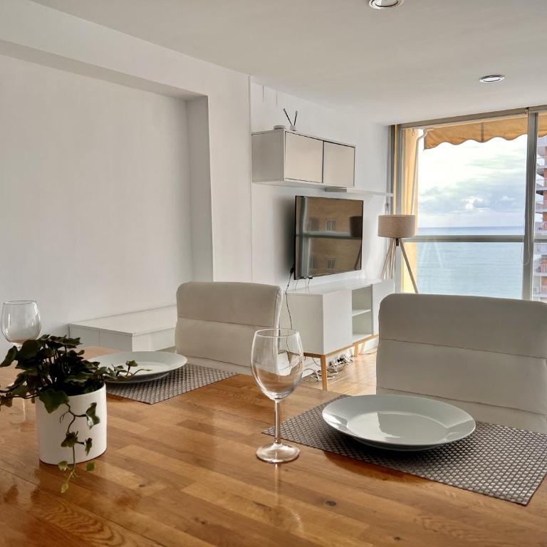 Albufereta Beach Studio by United Renters - One-Bedroom Apartment - 2