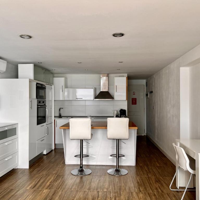 Albufereta Beach Studio by United Renters - One-Bedroom Apartment - 8